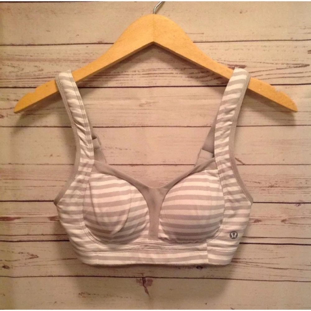 Lululemon Athletica Sports Bra Size 32C